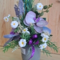 arreglo floral orquideas hiperrealistas Lavinia para decoración del hogar y de fácil mantenimiento, efecto natural y muy elegante