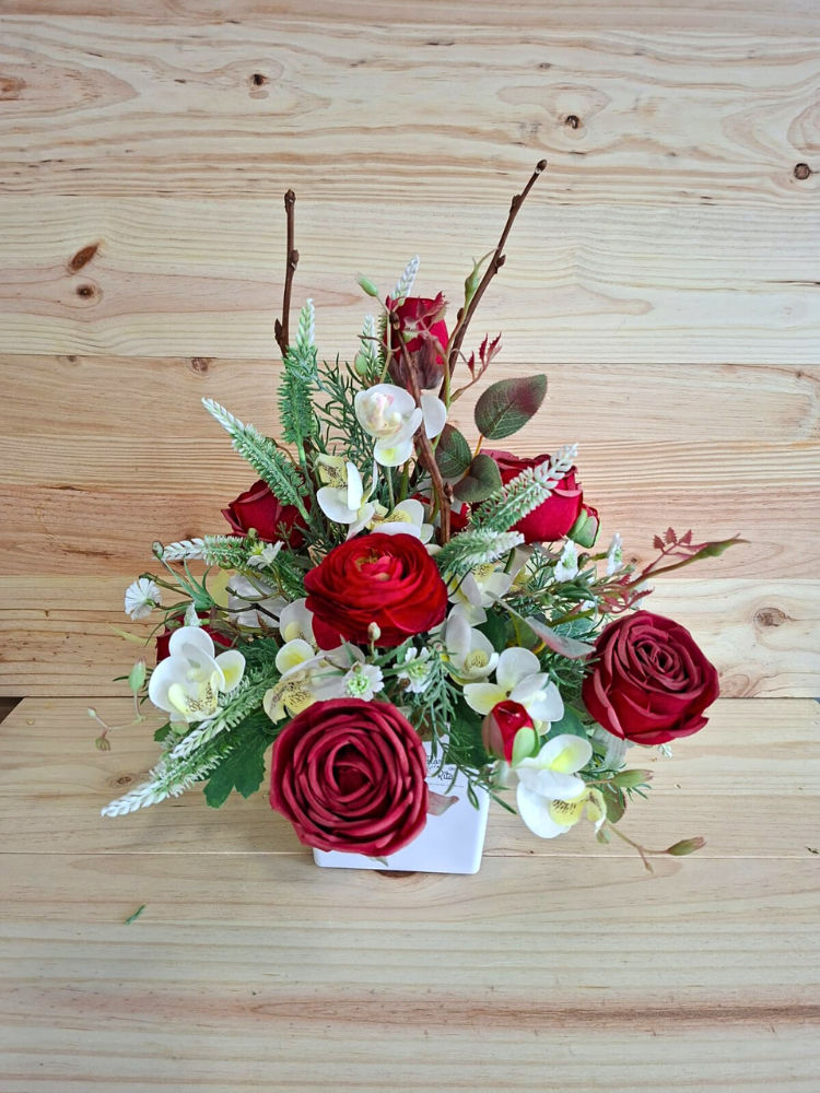 centro de flores artificiales hiperrealistas