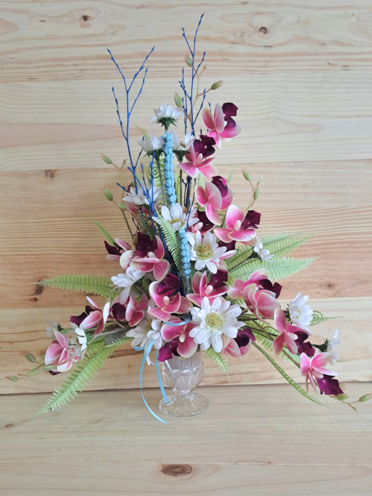 centro flores para nicho con orquideas artificiales centro flores para nicho con orquideas artificiales con trigos naturales en elegante copa de vidrio