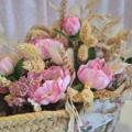 Cesta flores secas y peonias artificiales Carmen