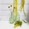 Floreros de vidrio tono verde transparente para combinar en amarillo