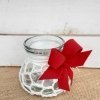 jarrón de vidrio decorativo de forma redonda, cubierto de red tejida a ganchillo, con lazo rojo navideño